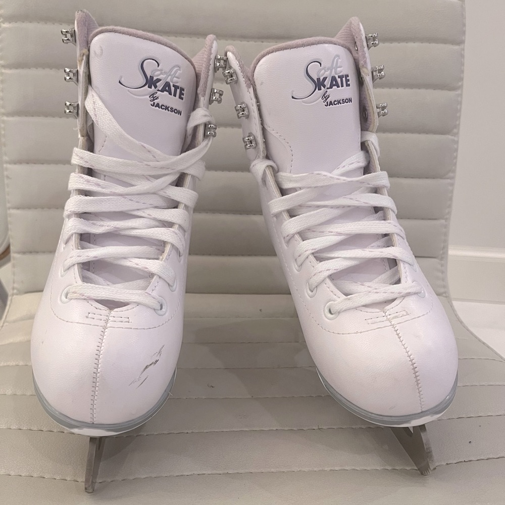 Jackson figure skates